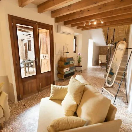 Casa De Pueblo Sa Teulera De Con Piscina * Biniamar